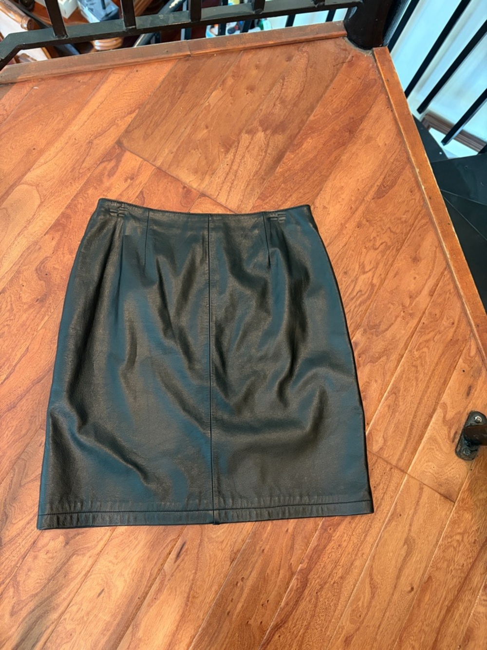 Wilson’s Leather Maxima Classic Black Genuine Leather Midi Skirt Size 10